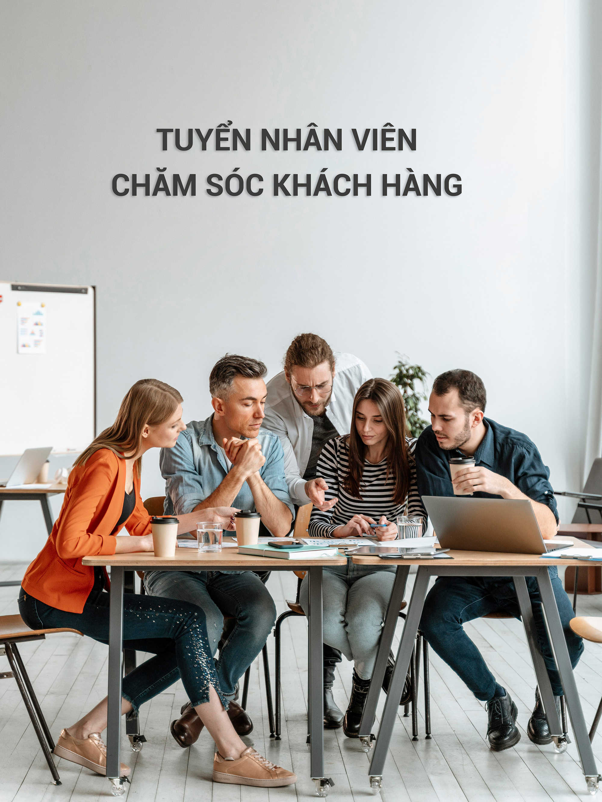 Nhân viên chăm sóc khách hàng